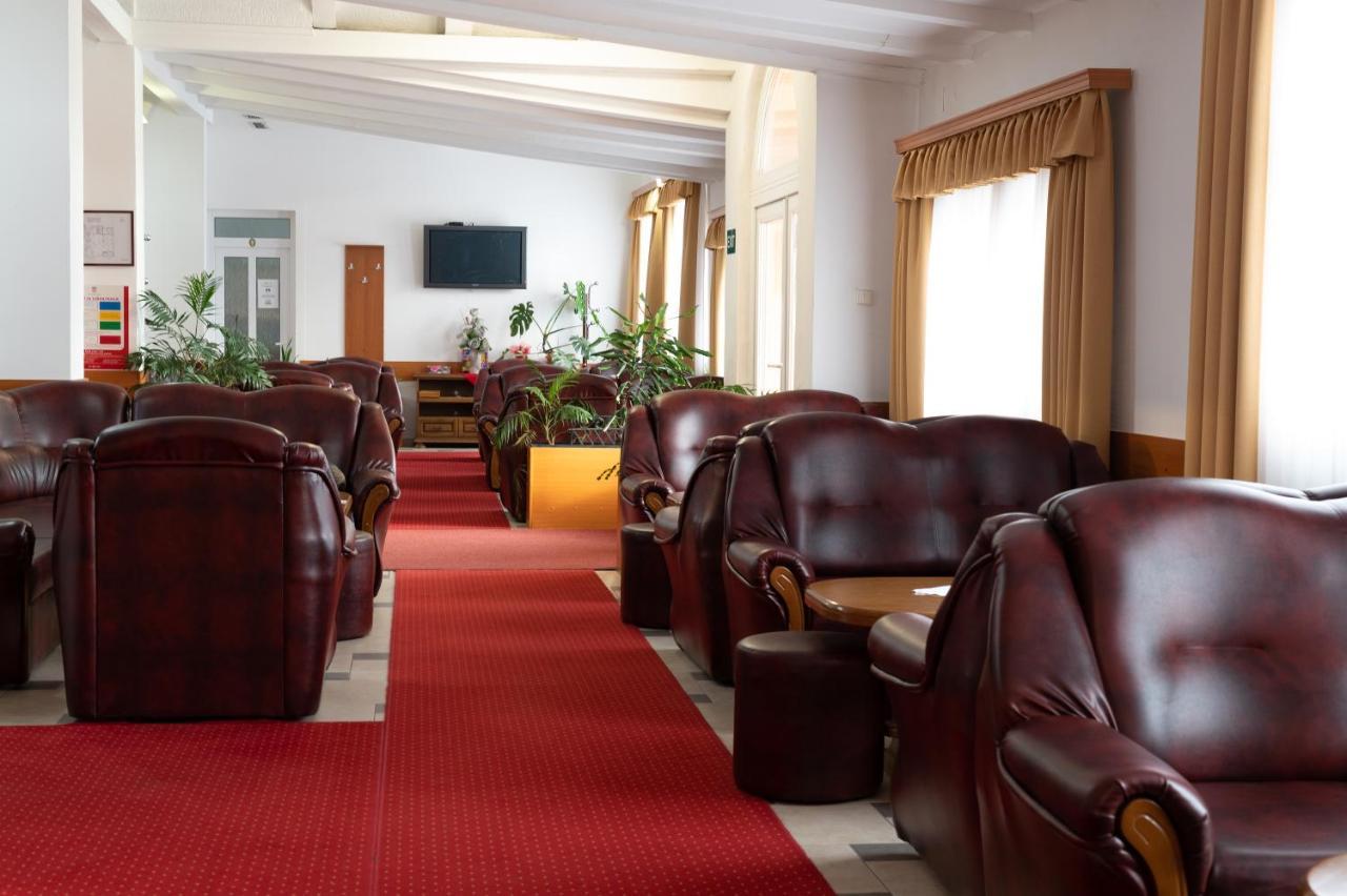 Hotel Mirni Kutak Otočac Eksteriør bilde