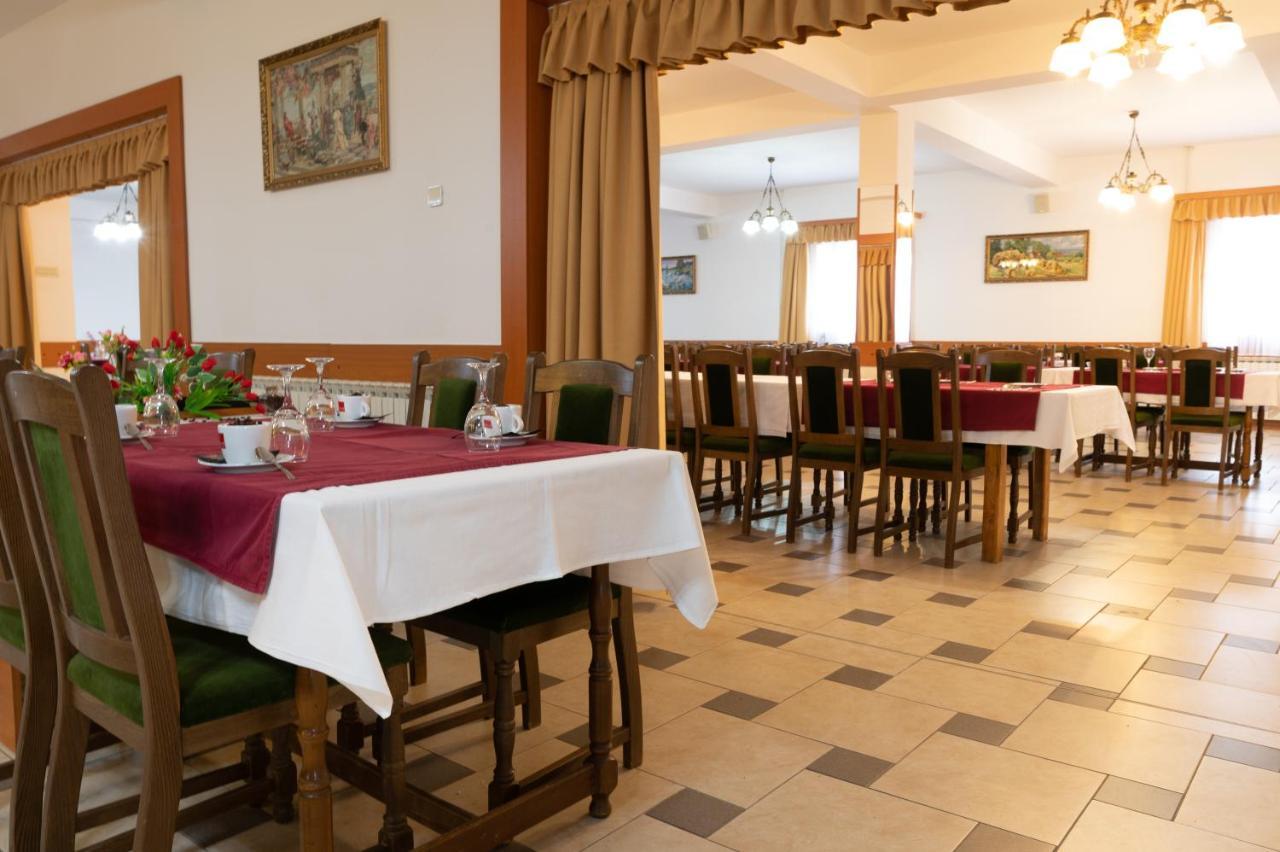 Hotel Mirni Kutak Otočac Eksteriør bilde