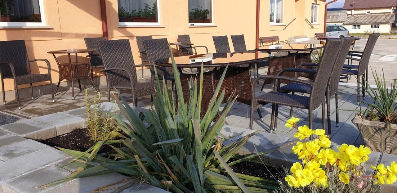 Hotel Mirni Kutak Otočac Eksteriør bilde