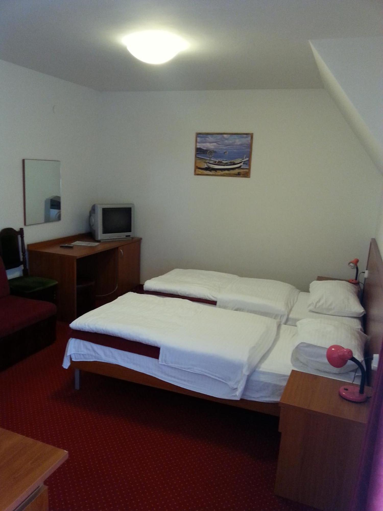 Hotel Mirni Kutak Otočac Rom bilde