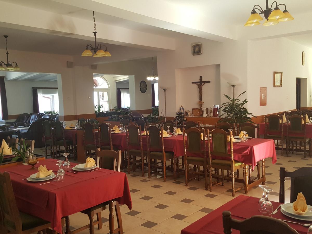 Hotel Mirni Kutak Otočac Eksteriør bilde