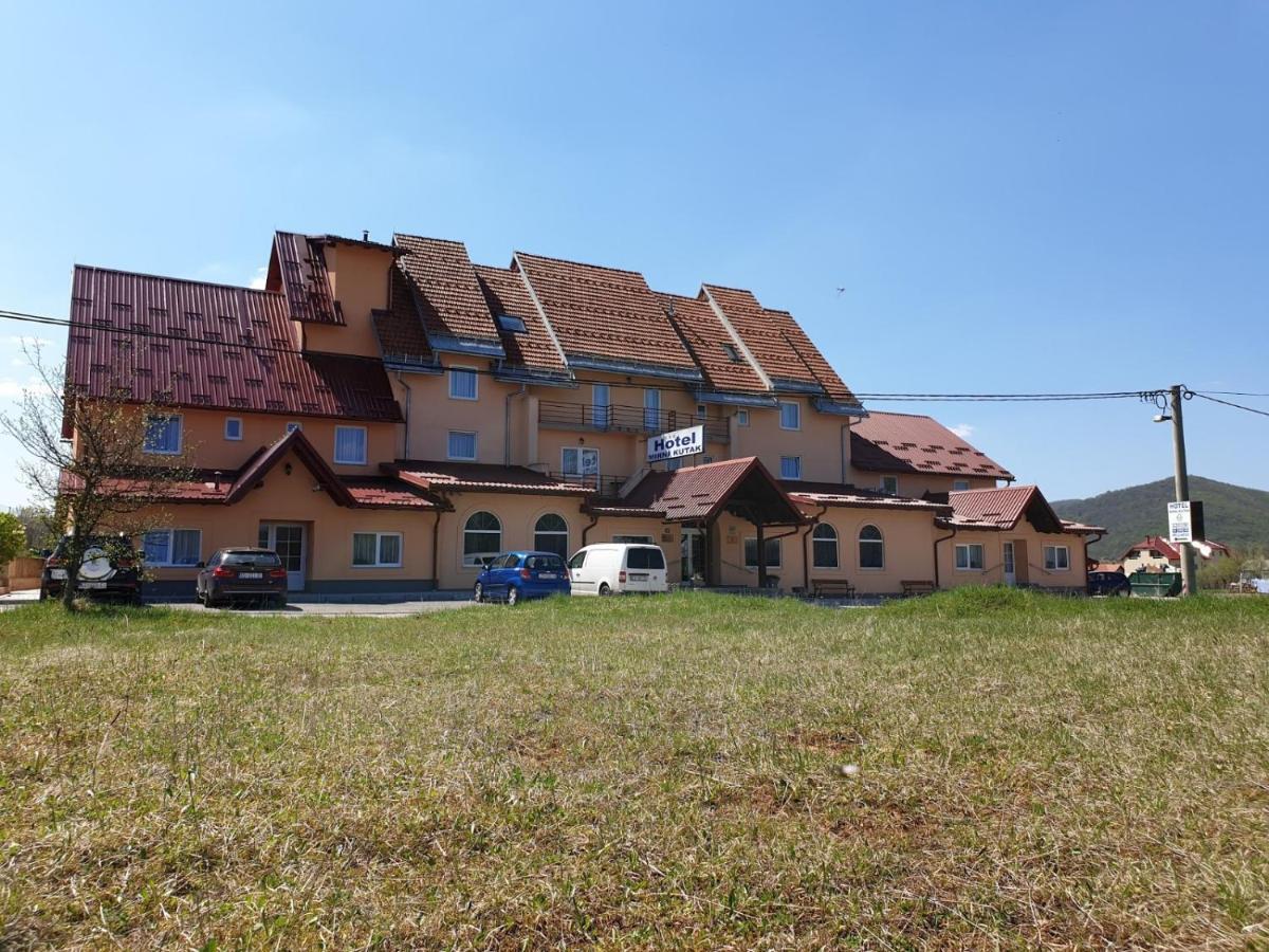 Hotel Mirni Kutak Otočac Eksteriør bilde
